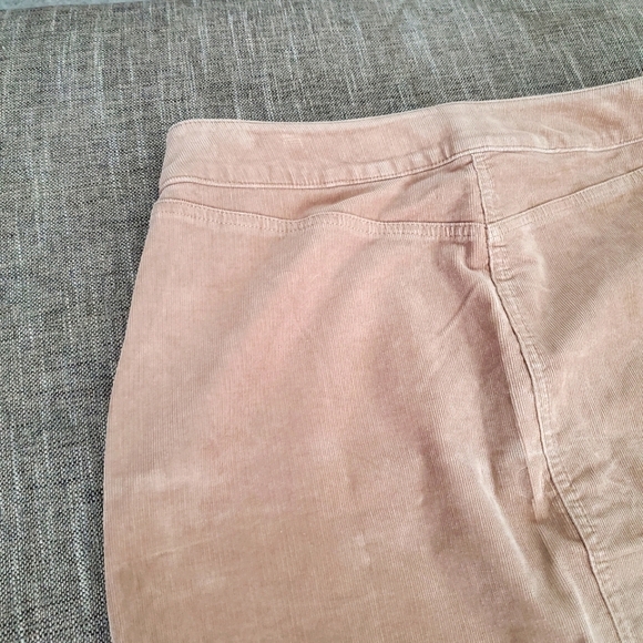 Talbots tan corduroy button-down skirt, size 6 - Picture 7 of 11